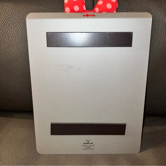 Hallmark Disney Minnie Mouse Christmas
Countdown Advent Calendar Magnetic - Picture 4 of 11